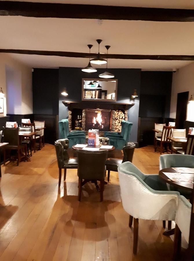The George Hotel Wetherspoon Brecon Kültér fotó