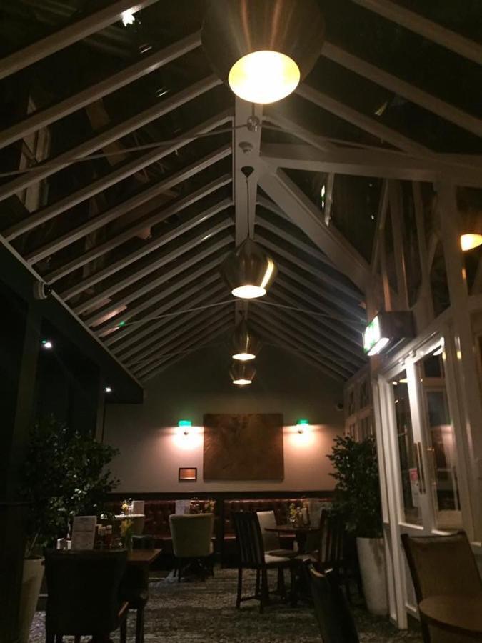 The George Hotel Wetherspoon Brecon Kültér fotó