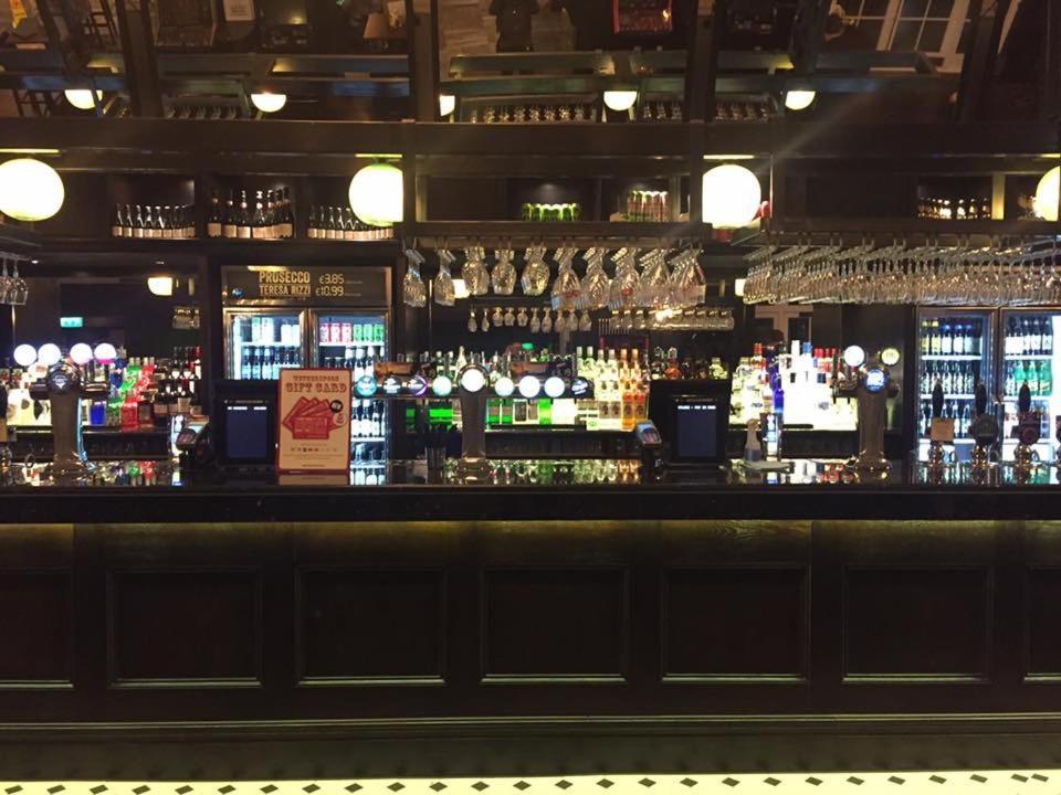 The George Hotel Wetherspoon Brecon Kültér fotó