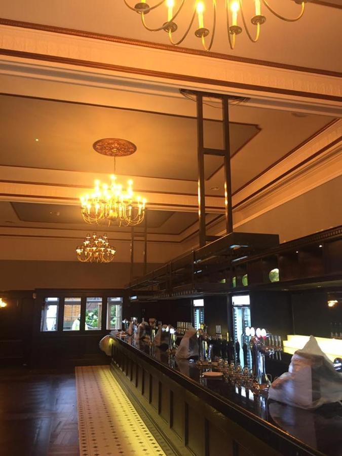 The George Hotel Wetherspoon Brecon Kültér fotó